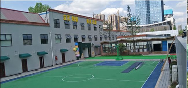 成都蜂巢艺术培训学校篮球场