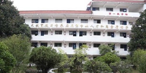 贵阳三十一中东校区教学楼