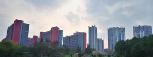 贵州大学附属中学校园环境1