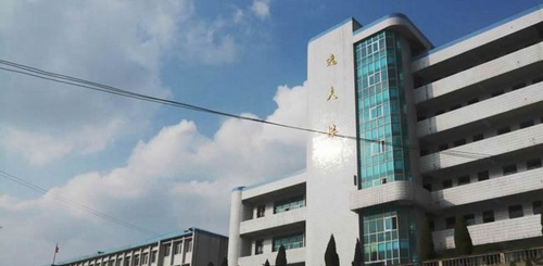 修文中学教学楼2