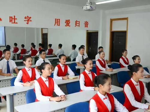 内江学生如何选择一所好的铁路学校？