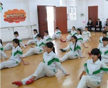 幼师专业学校毕业就业选择企业应该注意什么