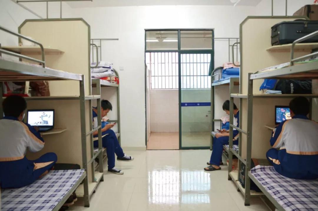 河源理工学校寝室环境