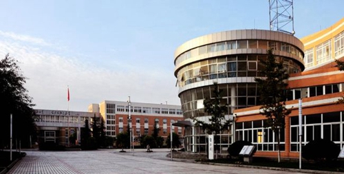 成都七中实验学校图书馆