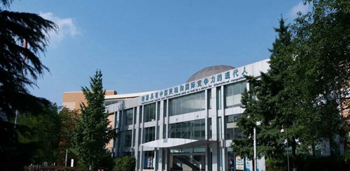 成都七中实验学校校园一角