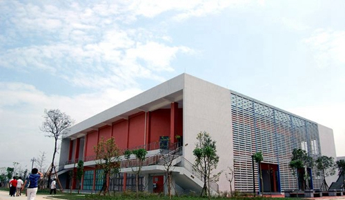 成都树德中学光华校区学术报告厅2