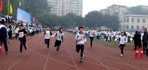 自贡市第一中跑步比赛