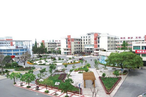 四川省江油中学桃李园