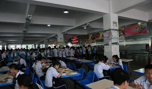 攀枝花市第三高级中学校校园食堂3