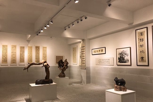 北二外成都附中校园展品2