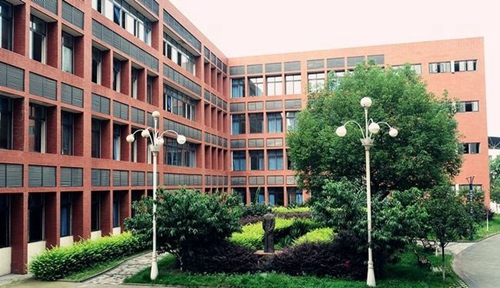 四川省江油一中教学楼