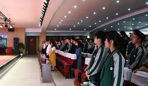 成都外国语学校高新校区表彰大会