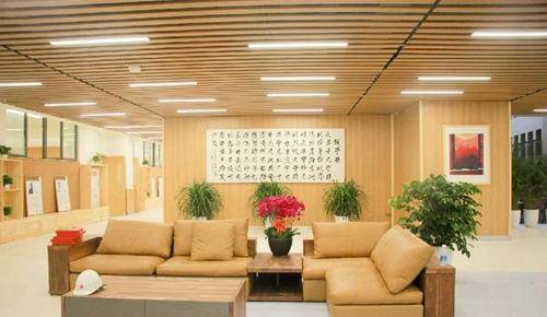 成都金苹果锦城第一中学教学环境 (5)