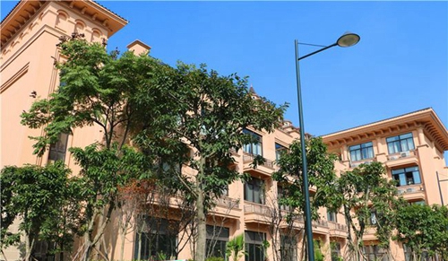 四川师范大学附属第一实验中学欧式校园（天府校区）