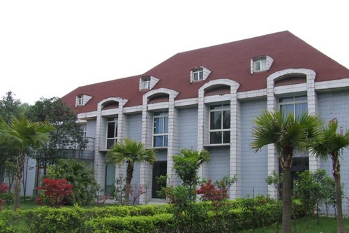 四川师范大学附属第一实验中学图书馆2（锦江校区）
