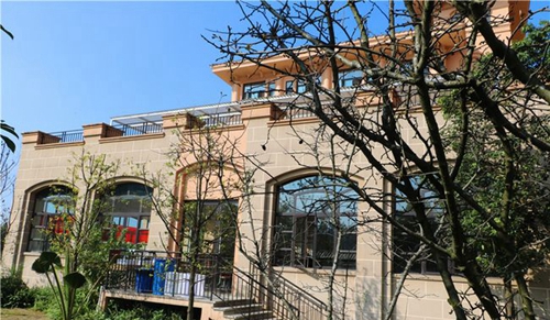 四川师范大学附属第一实验中学校园一角（天府校区）