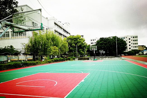 绵阳市丰谷中学篮球场