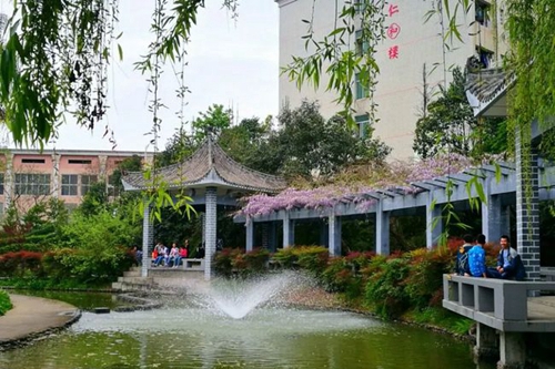 四川省中江中学校校园风光3
