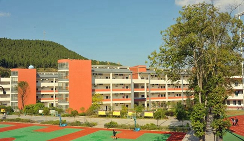 四川省盐亭中学教学楼