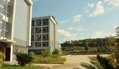 四川省盐亭中学学生公寓1
