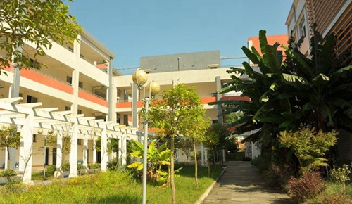 四川省盐亭中学校园环境1