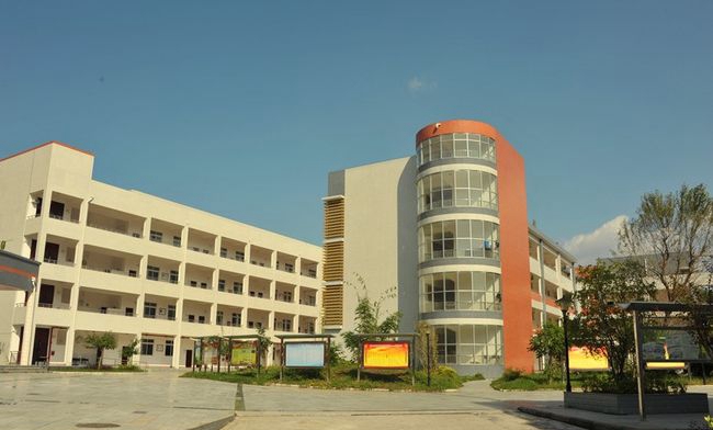 四川省盐亭中学教学综合楼