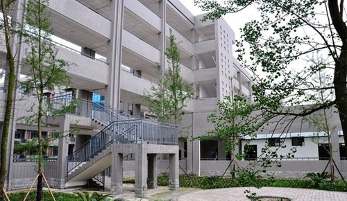 德阳市第五中学校园风光3