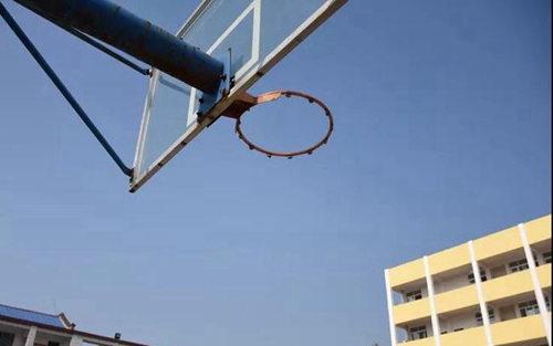 简阳市养马中学篮球框