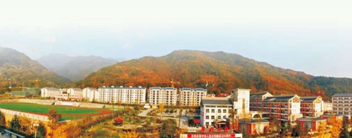四川省平武中学校园全景