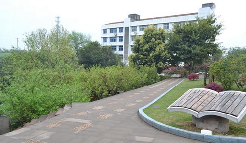 简阳市贾家中学校园风景