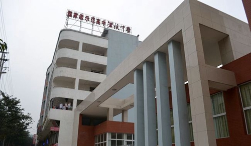 四川省苍溪中学校教学楼1