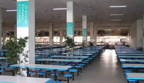 四川省德阳中学校学生餐厅