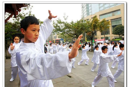 成都市盐道街外语学校青涩的武者