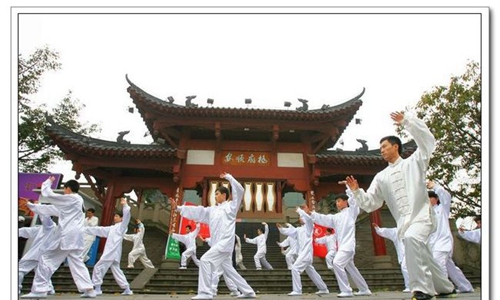 成都市盐道街外语学校太极推广活动