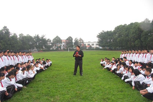 成都市盐道街外语学校消防演练