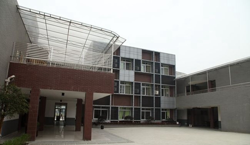 成都市盐道街外语学校小学低段教学楼