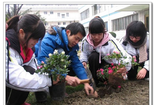 成都市盐道街外语学校植树系列活动