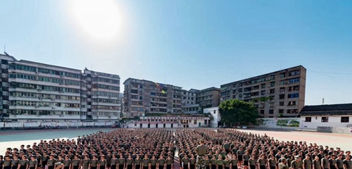 四川省苍溪县城郊中学校校园环境