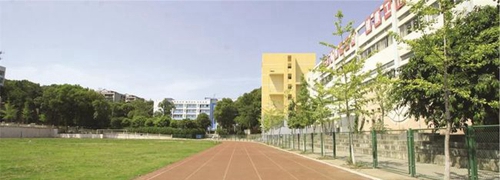 广元市实验中学(广元市田家炳实验中学)校园跑道