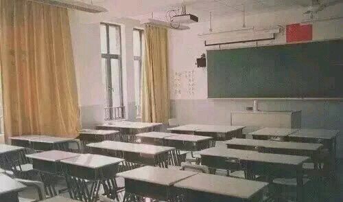 拦江中学校园一角