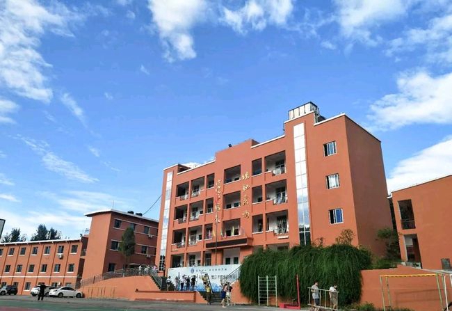广元市黄冈学校教学楼