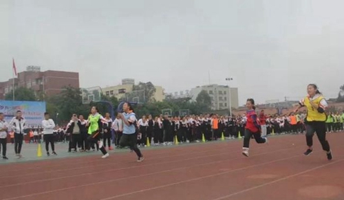 邛崃市强项实验学校动如脱兔