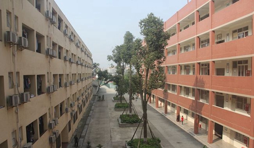 邛崃市强项实验学校教学楼