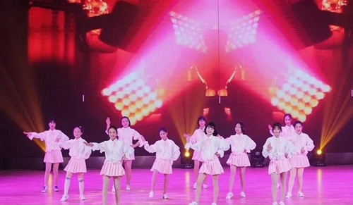成都石室外语学校文艺汇演