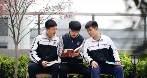 成都石室外语学校校园生活