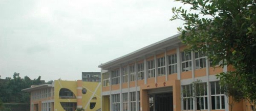 大英中学学校食堂