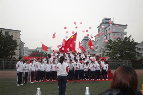 大英育才中学校园活动