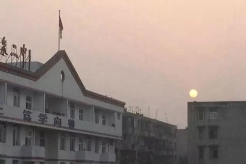 四川省成都市龙泉第二中学教学楼一角