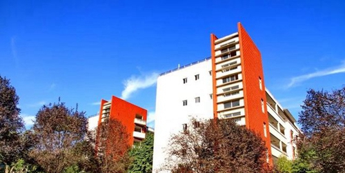 四川省成都市龙泉中学校教学楼