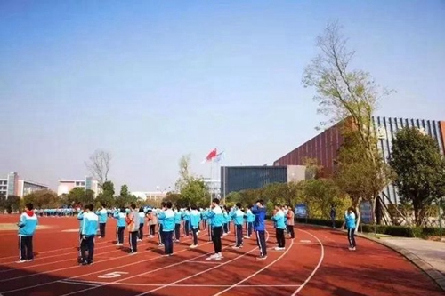 四川省成都市航天中学校运动场